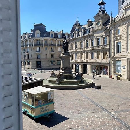 Le Gonzague, Appartement Hyper-Centre Tout Confort. Charleville-Mezieres Ngoại thất bức ảnh